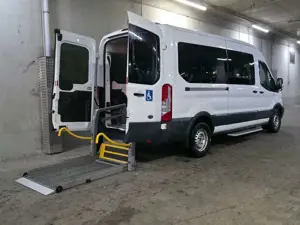 Ford Transit Kombi L3 Rollstuhllift AMF Smart Floor