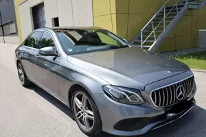 Mercedes-Benz E 220 E 220 d Avantgarde