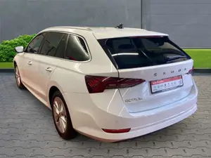 Skoda Octavia Combi Style 2.0 TDI+Alufelgen+Navi+Klimaautomatik Bild 2