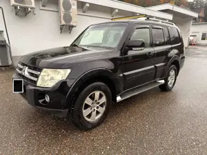 Mitsubishi Pajero Pajero 3.2 DI-D Automatik Instyle