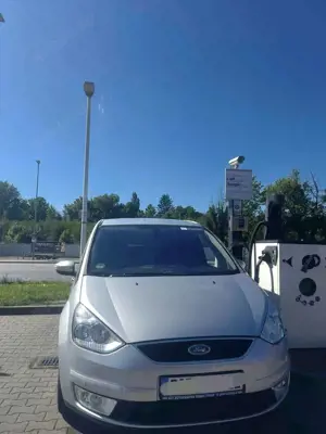 Ford Galaxy 2.0 TDCi DPF Ghia