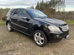 Mercedes-Benz ML 280 ML 280 CDI 4MATIC - TÜV 2027 - AHK- 3500 kg
