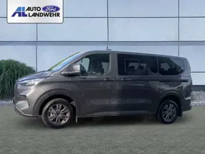 Ford Tourneo Custom Bus 320 L1 Titanium FWD AHK Navi LED ACC DAB SHZ L Bild 2