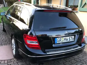 Mercedes-Benz C 180 C 180 T (BlueEFFICIENCY) Bild 4