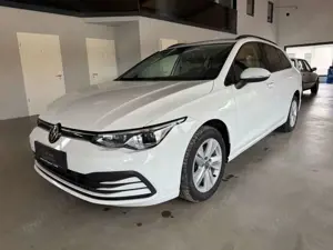 Volkswagen Golf VIII Variant 2.0 TDI Life Matrix/ACC/Kam