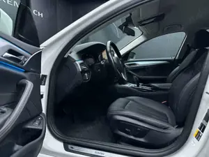 BMW 530 e TOURING*DIGITAL*SHZ*TEMPO*LED*1.HAND Bild 2