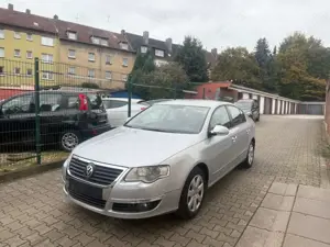 Volkswagen Passat Lim. Sportline TÜV NEU*APPLE *CARPLAY
