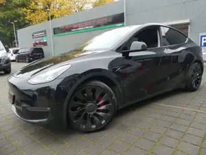 Tesla Model Y Bild 2