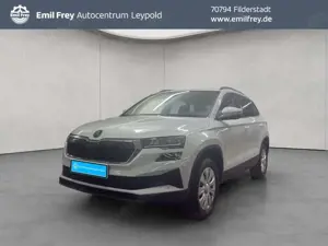 Skoda Karoq 1.5 TSI DSG Selection AHK schwenkbar