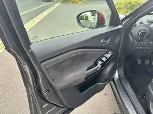 Nissan Juke F16 N-Design 1.0 DIG-T 6MT Tech MT NC Bose Bild 5