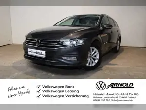 Volkswagen Passat Variant TDI Business DSG LED - Navi - RearView