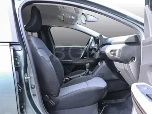 Dacia Jogger 140 M-Hybrid Extreme CAMERA PDC SHZ Bild 4