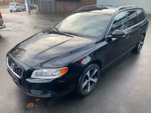 Volvo V70 D 3 Summum 5Zyl. /ESSD/AHK/1 Hand