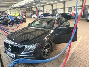 Mercedes-Benz E 220 E 220 d 4Matic 9G-TRONIC AMG Line