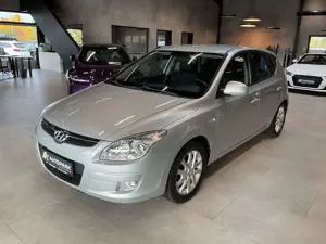 Hyundai i30 1.6 Comfort Klima Sitzh. Alu