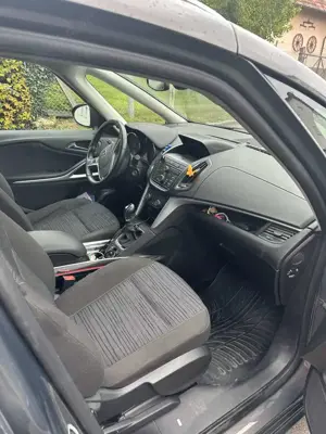 Opel Zafira Tourer 2.0 CDTI ecoFLEX Start/Stop Business Innovation Bild 5