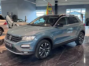 Volkswagen T-Roc IQ.DRIVE Klima Navi ACC MirrorLink AHK LED