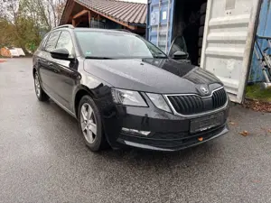 Skoda Octavia Combi Ambition Bild 2
