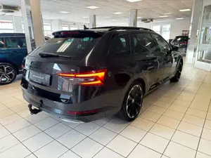 Skoda Superb Combi Sportline Matrix/Pano/AHK/Kamera Bild 4