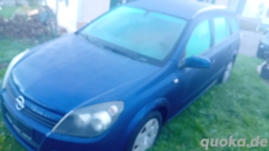 Opel Astra H  mit AHK TÜV bis November 