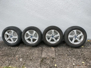 Winterkompletträder 16", original Ford Alufelgen mit Semperit Winterreifen 