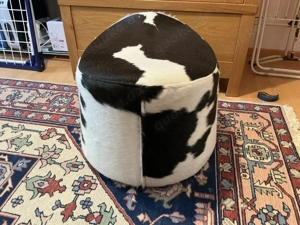 Kuhfellhocker schwarz-weiss