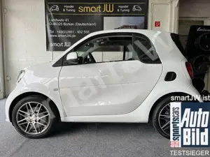 smart forTwo BRABUS Xclusive 109/ 122 PS Navi Kamera 1 Hand