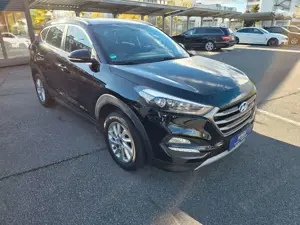 Hyundai TUCSON blue Trend 2WD 1.Hand Bild 3