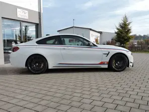 BMW M4 GTS DTM Champion Edition Bild 3