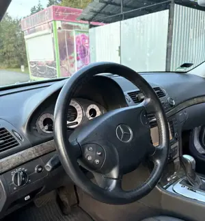 Mercedes-Benz E 280 7G-TRONIC Avantgarde | Fox* Tief* Memory* Bild 3