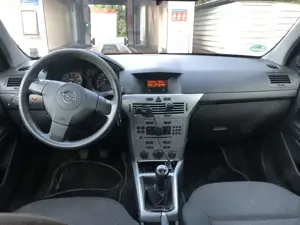 Opel Astra Bild 2