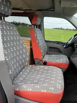 Volkswagen T5 Transporter Camper mit Wohnmobil Zulassung Bild 3