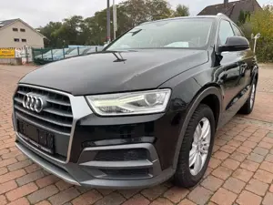 Audi Q3 2.0 TDI design quattro-AHK-NAV-Panorama..
