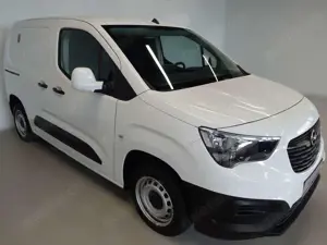 Opel Combo 1.5 CDTI Edition Klima Regal PDC Car Play Bild 3