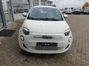 Fiat 500e Basis Bild 2