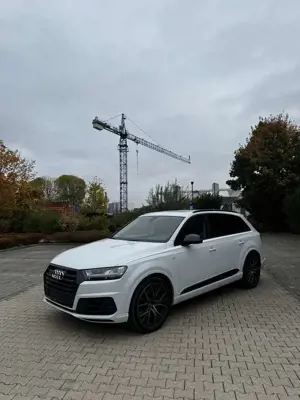 Audi SQ7 4.0 TDI quattro tiptronic