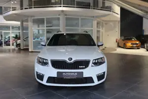 Skoda Octavia COMBI 2,0 TSI RS SCHALTER   CARPLAY Bild 2