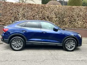 Audi Q3 Q3 Sportback 45 TFSIe Sportback S tronic line