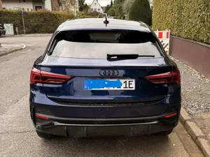 Audi Q3 Q3 Sportback 45 TFSIe Sportback S tronic line Bild 3