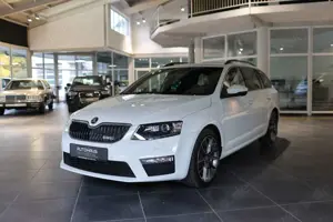 Skoda Octavia COMBI 2,0 TSI RS SCHALTER   CARPLAY Bild 3