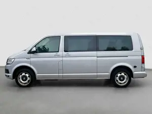 Volkswagen T6 Transporter T6 Caravelle Comfortline lang+1Hand+WEBASTO+LED Bild 2