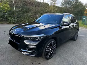 BMW X5 xDrive30d 1 Jahr Werksgarantie viel Ausstattung