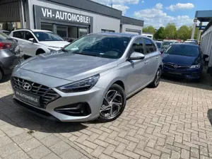 Hyundai i30 16"Alu*LED HSWApplAndroid+R.KAMERAPDCvohi+Sihz