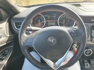 Alfa Romeo Giulietta Giulietta 1.8 TBi 16V TCT Veloce Bild 5
