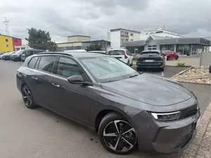 Opel Astra LST Elegance 1.2 (130PS) RFK, SHZ, LED