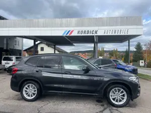 BMW X3 xDrive 30e "ADV."/LC+/LED ADAPTIV/AHK/CAM/ACC