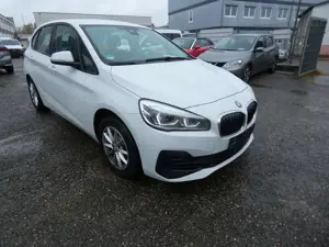 BMW 218 218 i Advantage "Navi"