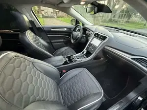 Ford Mondeo Turnier 2.0 TDCi Start-Stopp PowerShift-AutVignale Bild 5