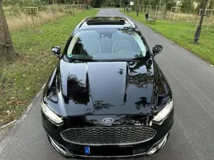 Ford Mondeo Turnier 2.0 TDCi Start-Stopp PowerShift-AutVignale Bild 4