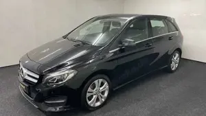 Mercedes-Benz B 180 Automatik LED NAVI SHZ TEMP PDC START/STOP